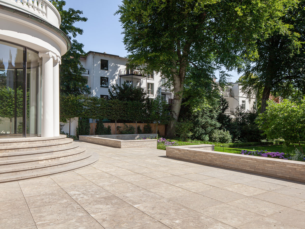 villa-hamburg-bodenbelag-treppe-wachenzeller-dolomit